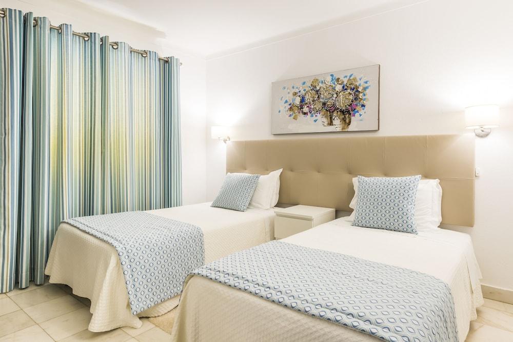 Jardim Do Vau Aparthotel Portimao Exterior photo