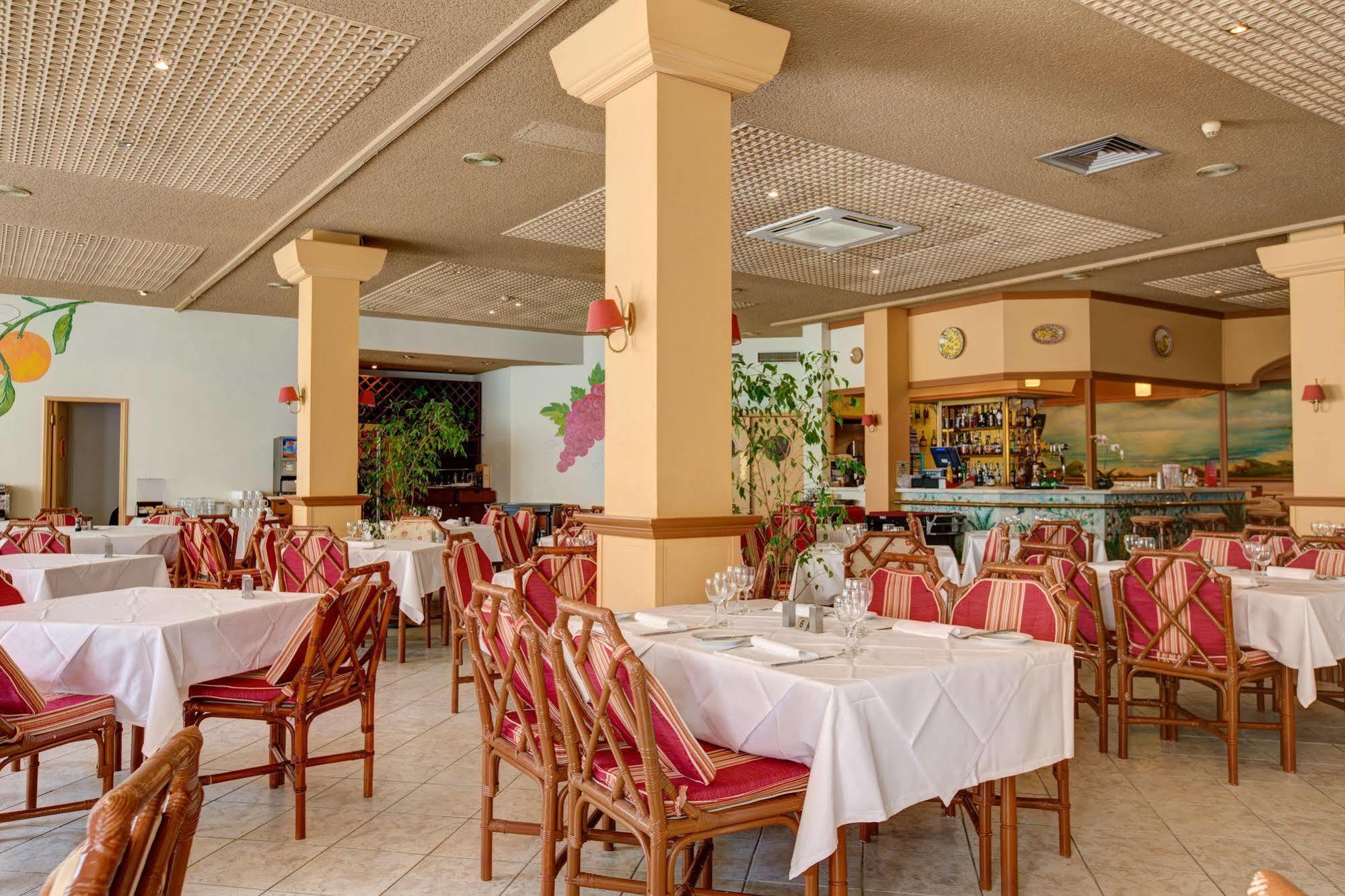 Jardim Do Vau Aparthotel Portimao Exterior photo